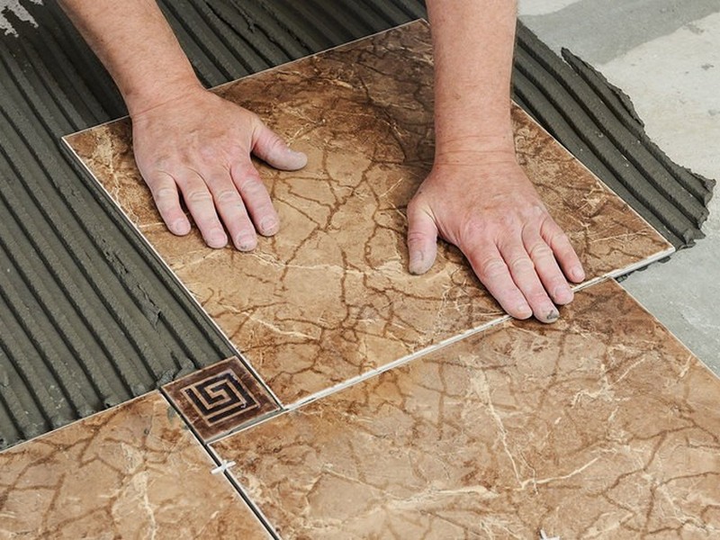 Клеевой цементный раствор для укладки плитки
