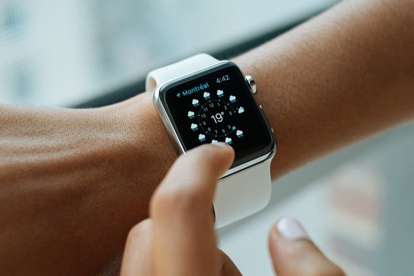 Apple может выпустить более прочные смарт-часы