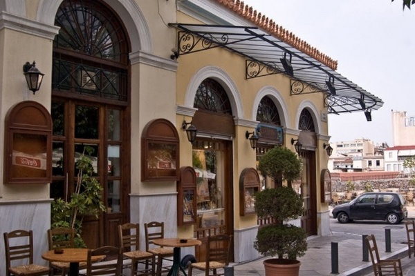 Греция в начале мая планирует открыть рестораны