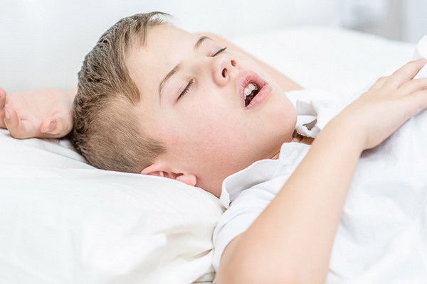 Дети, которые храпят во сне, могут иметь поведенческие проблемы