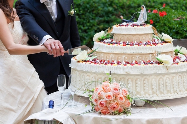 «Шоколадниця»: унікальні весільні торти на замовлення в Києві
