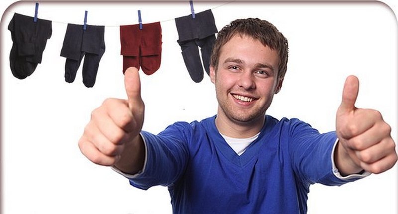 Как решить проблему разбросанных носков по дому
