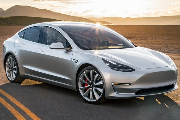 Tesla Model 3 в США теперь дешевле Toyota Camry