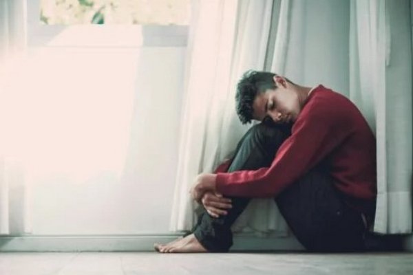Депрессия у детей: как родителям не пропустить симптомы болезни
