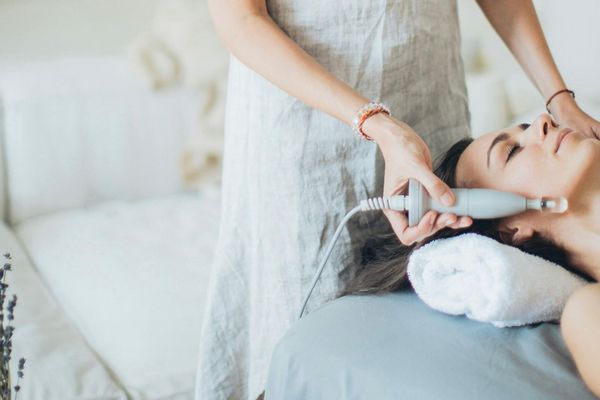 Секрет гладкой кожи: Виноградный сок замедляет рост нежелательных волос.