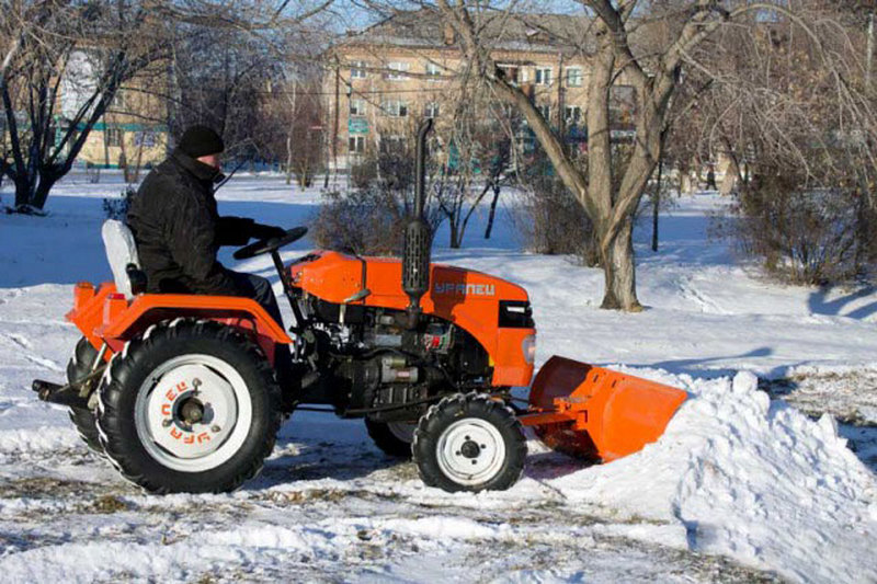 Трактора для уборки снега