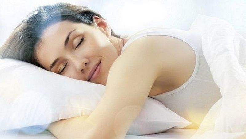 Какая подушка предотвратит появление морщин