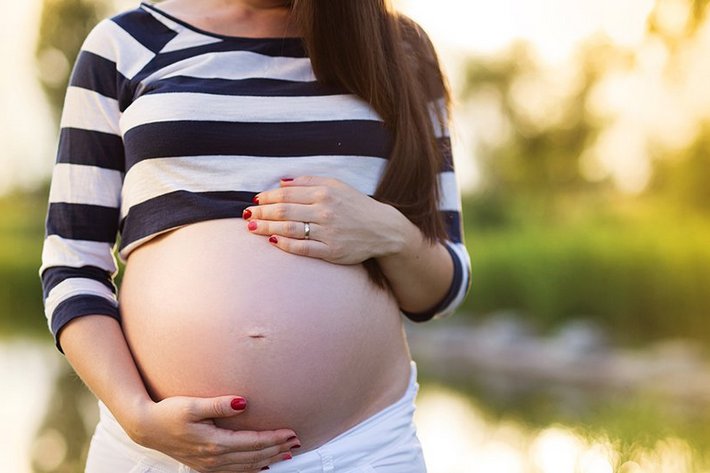 Переношенная беременность. Причины и последствия