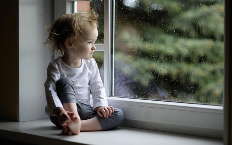 Чем занять ребенка в плохую погоду