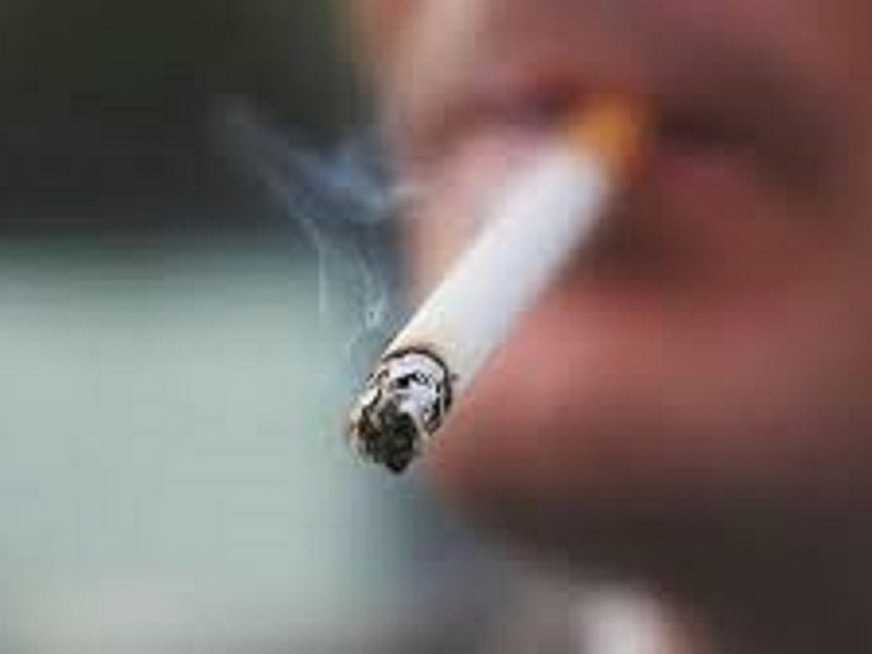 Сигареты срочно в урну! Медики нашли взаимосвязь коронавируса и курения - детали
