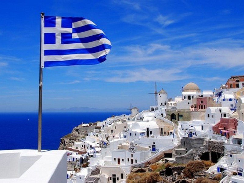 Греция открыла границы для всех туристов