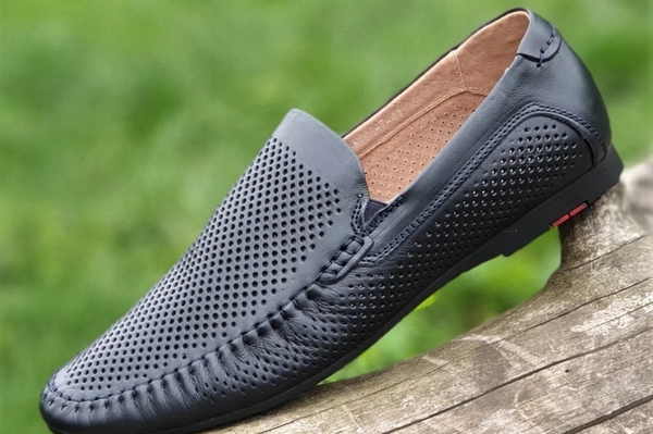 Как правильно выбирать летние туфли мужчине и женщине?