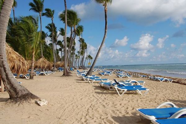Чистые пляжи и семейный отдых: куда можно поехать в отпуск в январе