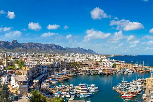 Кипр открывает границы для туристов