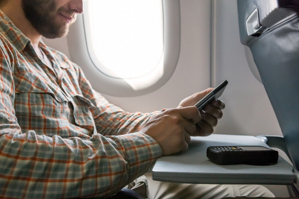 Почему не во всех самолетах есть Wi-Fi  Об этом сообщает 