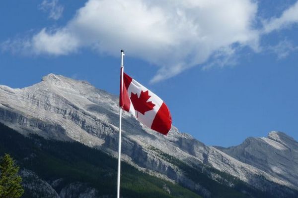 Канада продлила ограничения на въезд для иностранцев