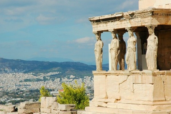 МАУ с июня возобновит рейсы в Афины