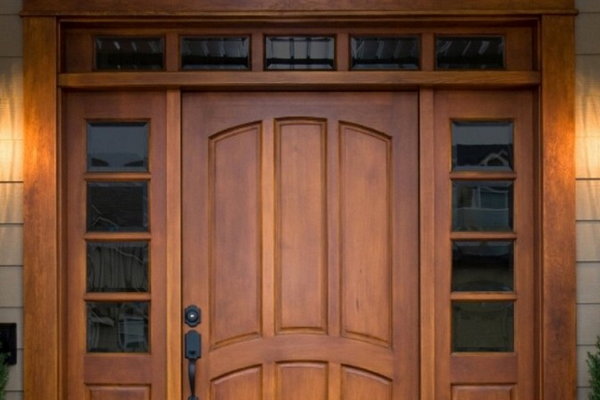 Современный выбор входных деревянных дверей