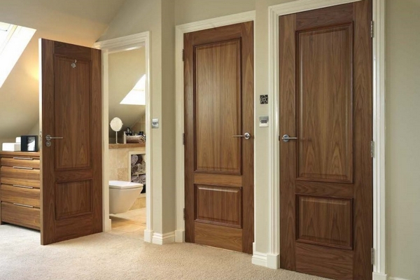 Почему отдают предпочтение деревянным межкомнатным дверям?