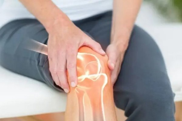 Травматолог назвал приемлемые физические нагрузки при боли в суставах