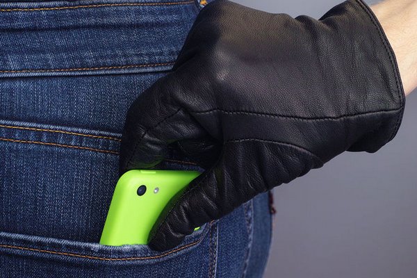Названы три настройки iPhone, которые нужно включить на случай его кражи