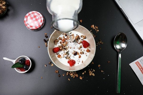 Эксперт назвал главные ошибки во время завтрака, которые вредят здоровью