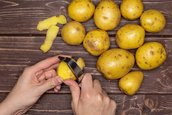 Такой картофель ядовит для человека: эксперт объяснил, от каких плодов следует отказаться