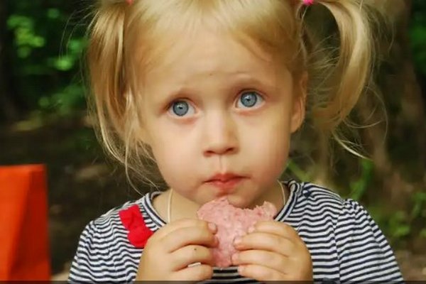 Ребенок ничего не ест: что нужно знать о выборочном питании