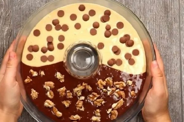 Трюк, о котором не знают даже кондитеры: готовим необычный двухцветный кекс