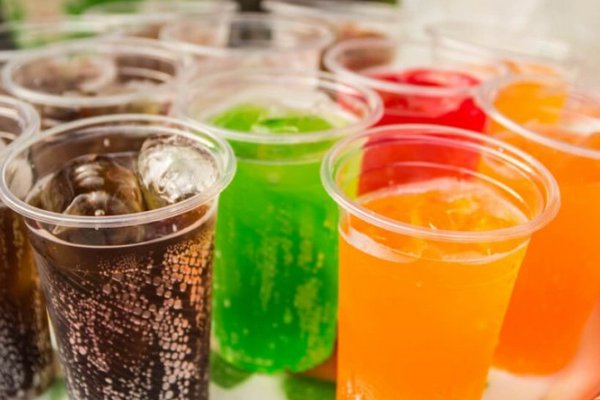 ВОЗ призывает повысить налоги на алкоголь и сладкие напитки