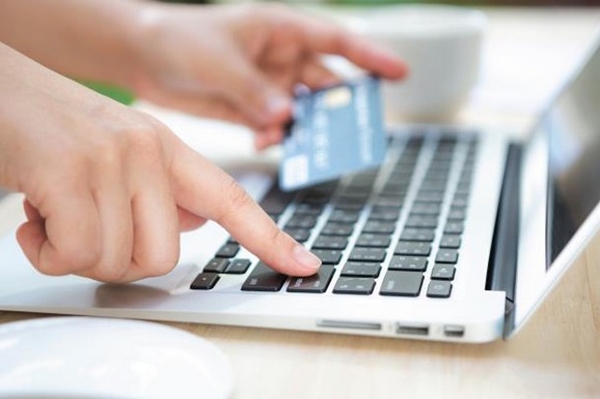 Почему стоит искать мгновенный онлайн кредит через сайт Profin