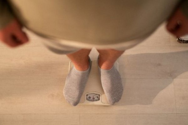 Названы факторы, которые приводят к резкому увеличению веса зимой