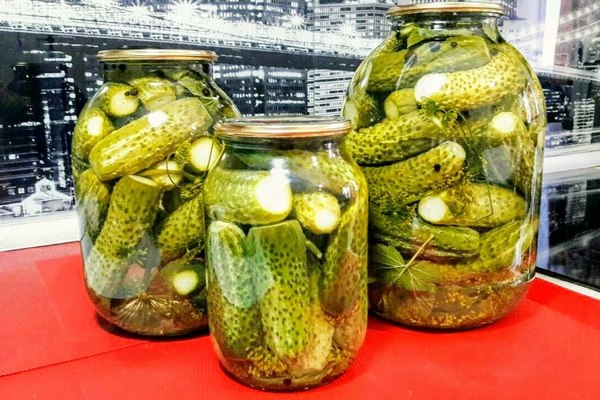 Маринованные Огурцы с Овощами на Зиму: Простой и Вкусный Рецепт Консервации