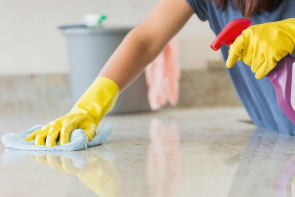 Секрет идеальной чистоты: как мыть пол, чтобы он дольше оставался чистым