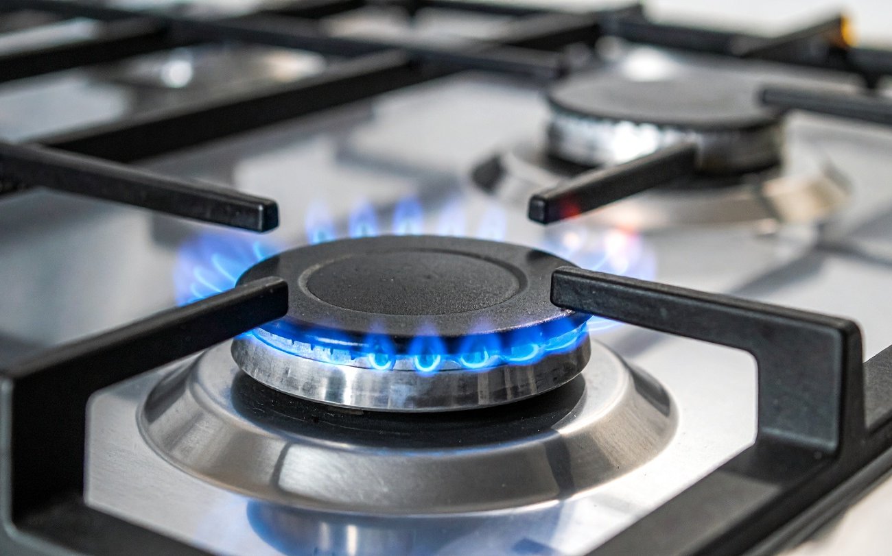 Как очистить конфорки газовой плиты: 3 бюджетных средства для идеального блеска