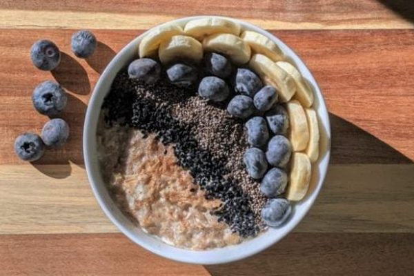 Рецепт вкусной овсянки без варки: готовим за 10 минут