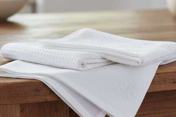 Кухонные полотенца как новые: секрет замачивания в соде для удаления жирных пятен