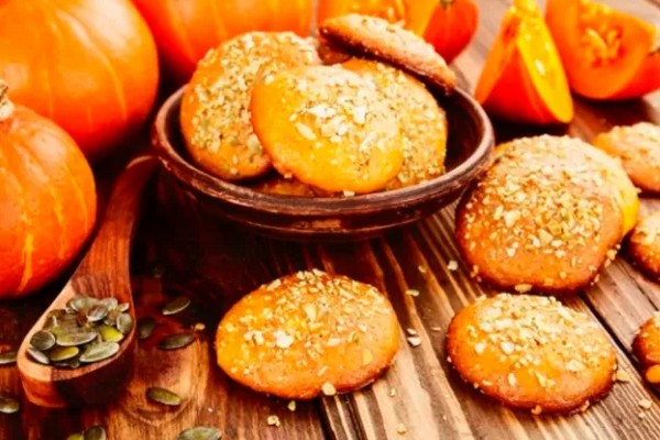 Самое вкусное печенье из тыквы: закусочный рецепт всего из двух основных ингредиентов