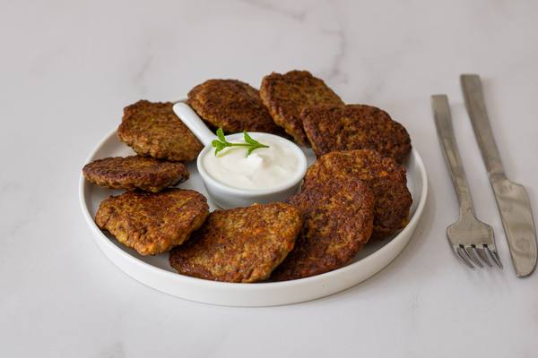 Печеночные оладьи из куриной печени: самый нежный и быстрый рецепт
