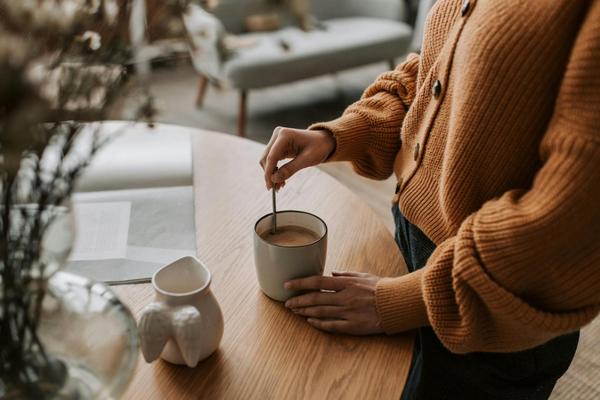 Нестабильность гормонов: почему кофе натощак повышает кортизол и ведет к диабету