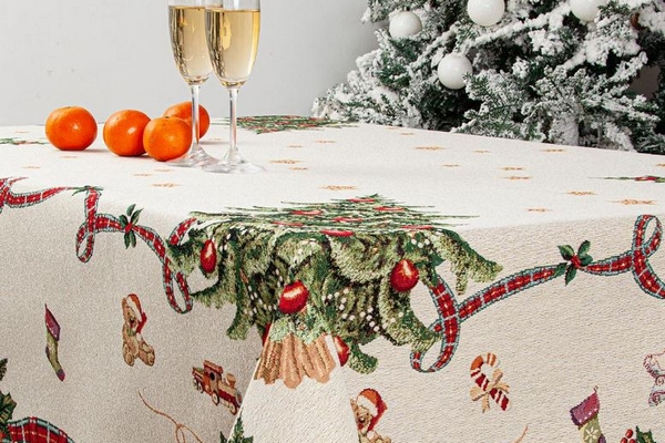Новогодние скатерти для особого настроения: как выбрать и что учесть