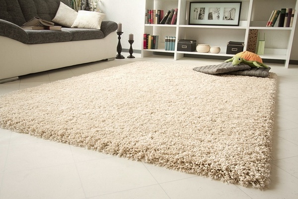 Ковер как новый без химчистки: секретный кухонный способ вернуть пушистость