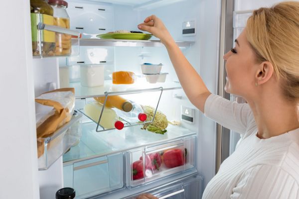 Свежесть без химии: что положить в холод...