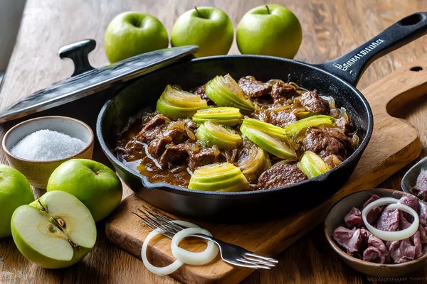 Куриная печень с яблоками: секрет нежного блюда, которое просто тает во рту