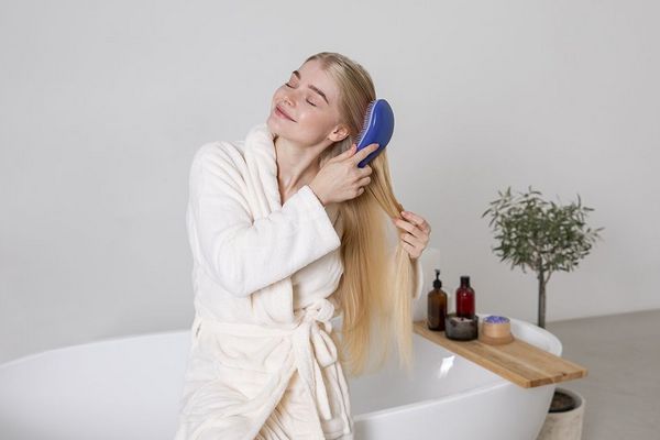 Чистые волосы без света и воды: проверенный лайфхак для экстренных ситуаций