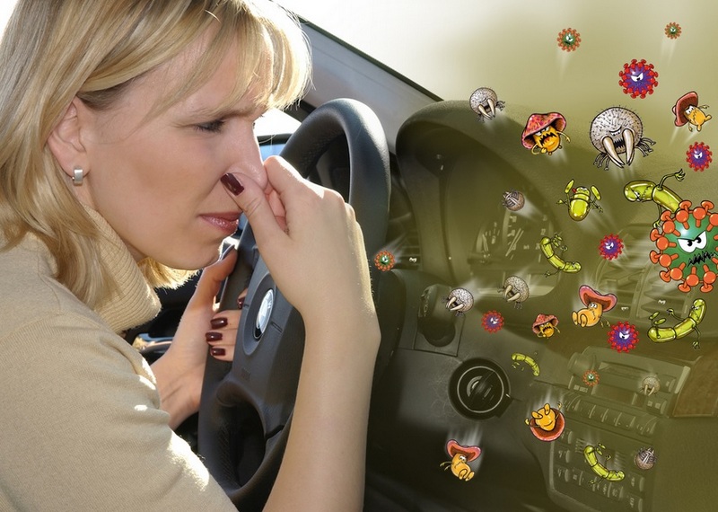 Как избавиться от запаха в автомобиле?