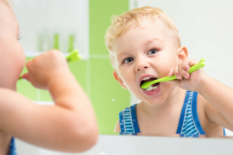 Позаботьтесь о зубках своего ребенка – выбирайте натуральную зубную пасту!