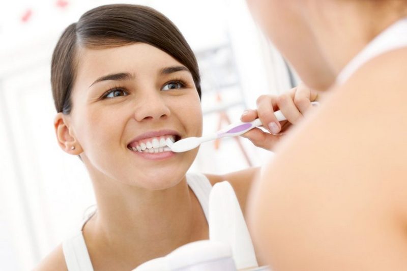 Отбеливание зубов – первый шаг к безупречному образу