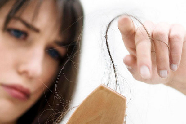Выпадение волос – проблема, с которой нужно бороться!