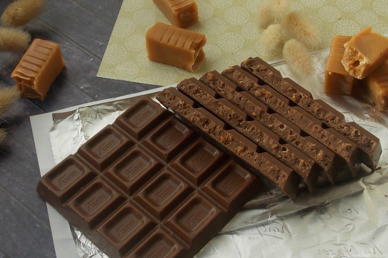 Почему нас так тянет на шоколад в «эти дни»
